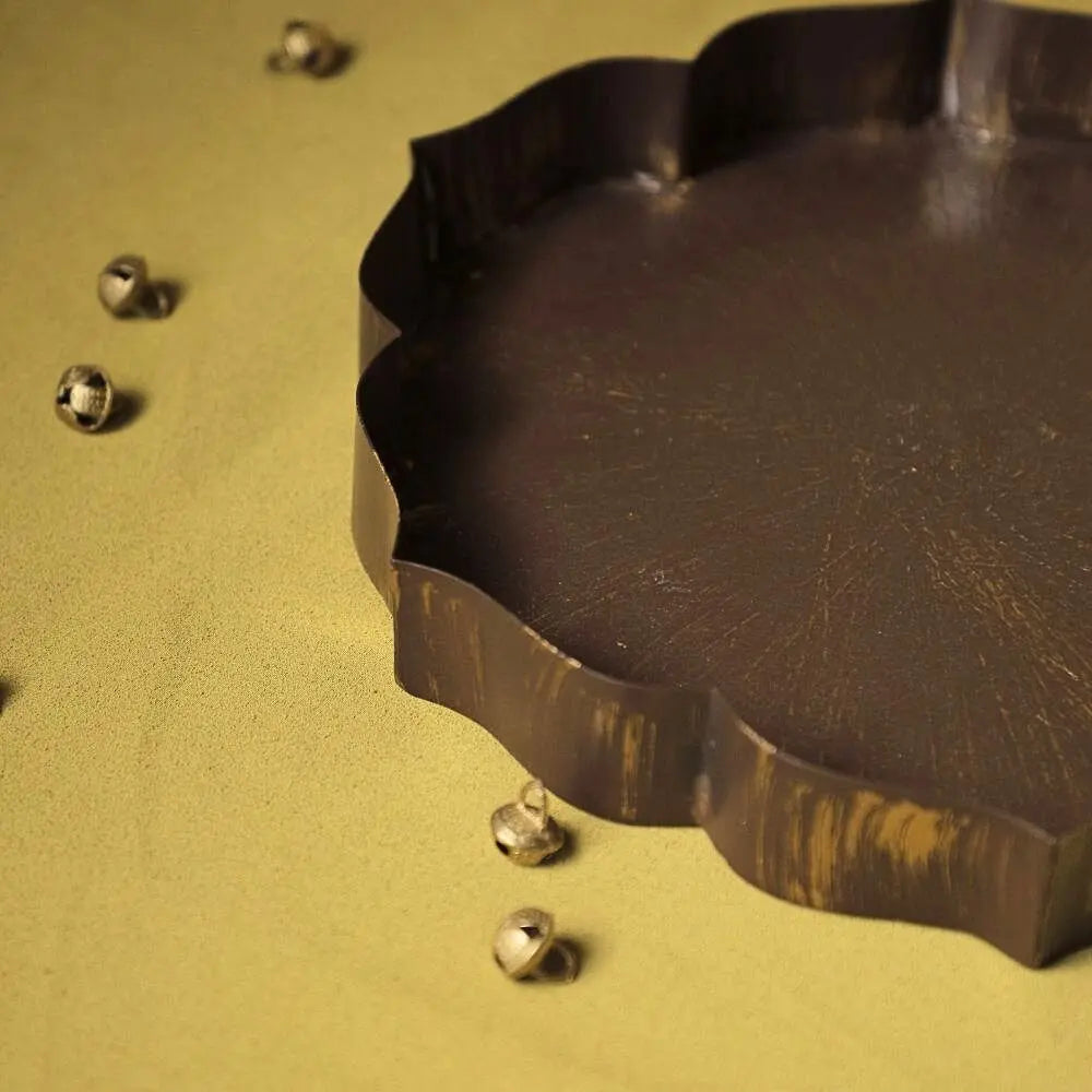 Antique Brown Lotus Nesting Trays | Set of 2 The confetti tree