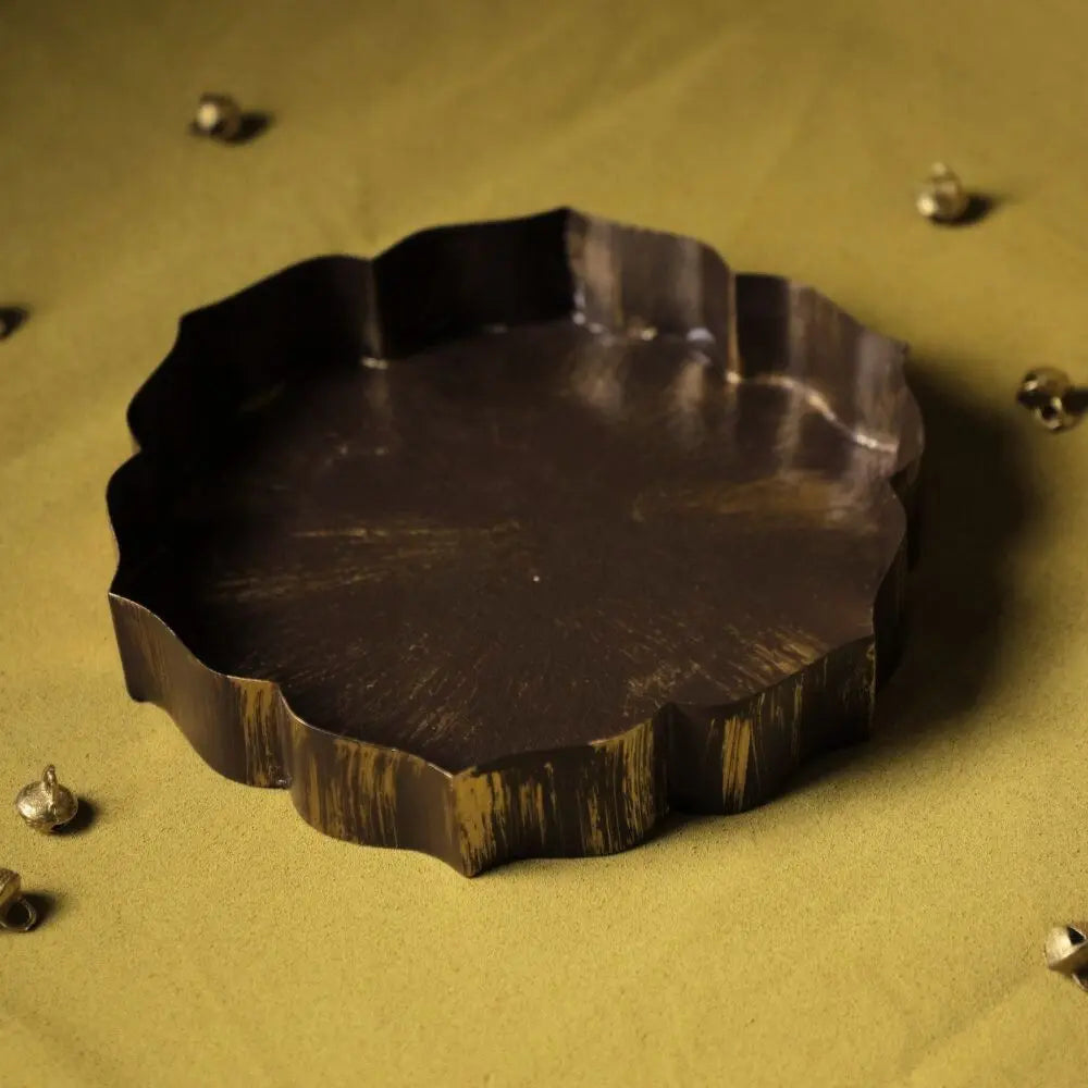 Antique Brown Lotus Nesting Trays | Set of 2 The confetti tree
