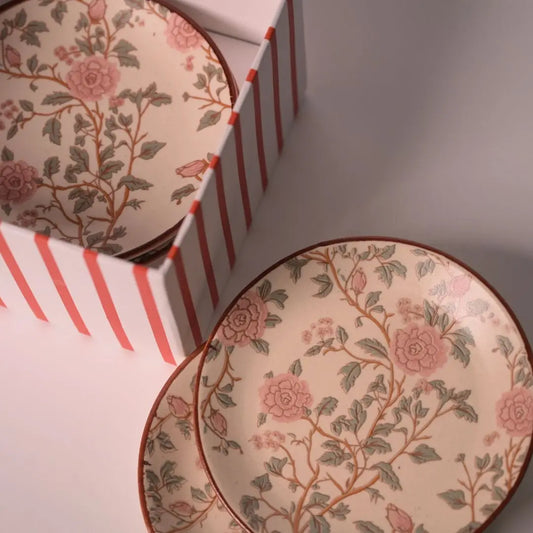 Floral Ceramic Tea Plates Gift Set (Set of 4) – Vintage Rose Dessert Plates in Premium Gifting Box The confetti tree