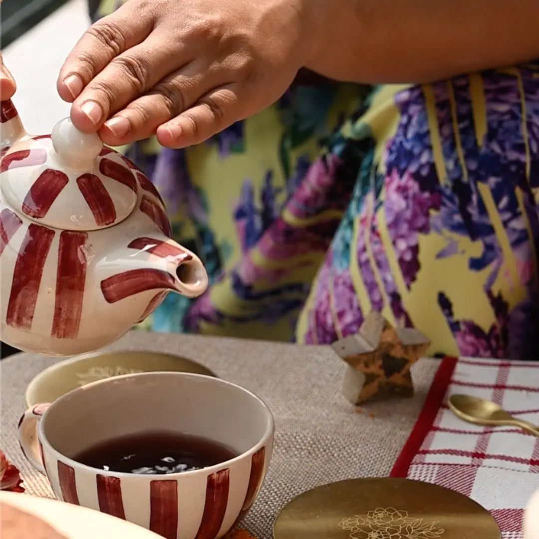 Handmade Ceramic Striped Tea Pot and Cup Set – Coral Pink & White Stoneware for Tea Lovers The confetti tree