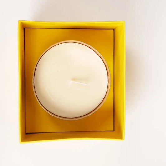 Luxury Brass Finish Soy Wax Candle 500g – Diwali Gift for Home Décor & Festive Lighting The confetti tree