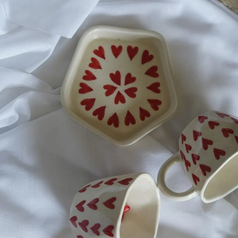 Stoneware Heart Tray The confetti tree