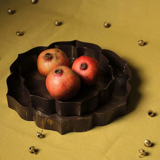 Antique Brown Lotus Nesting Trays | Set of 2 The confetti tree