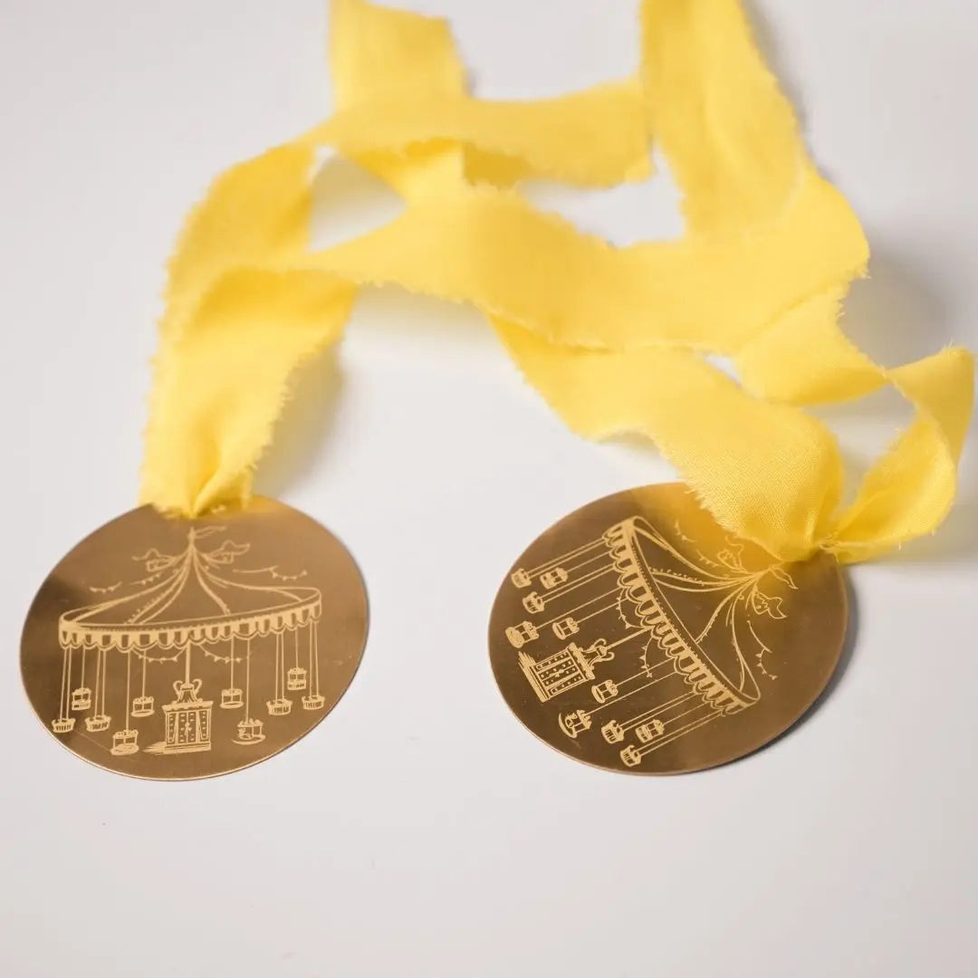 Brass Carousel Hanging Ornament – Laser-Etched Decor with Linen Yellow or Satin Green Ribbon | Luxury Christmas & Home Decor The confetti tree