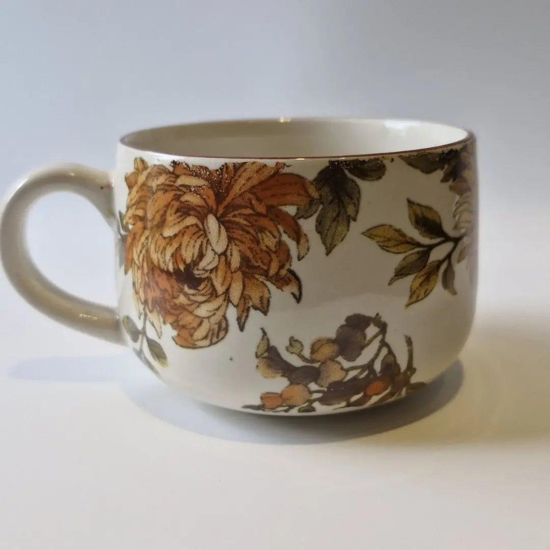 Handcrafted Ceramic Cappuccino Cup with Glossy Finish | Premium Coffee & Tea Mug The confetti tree