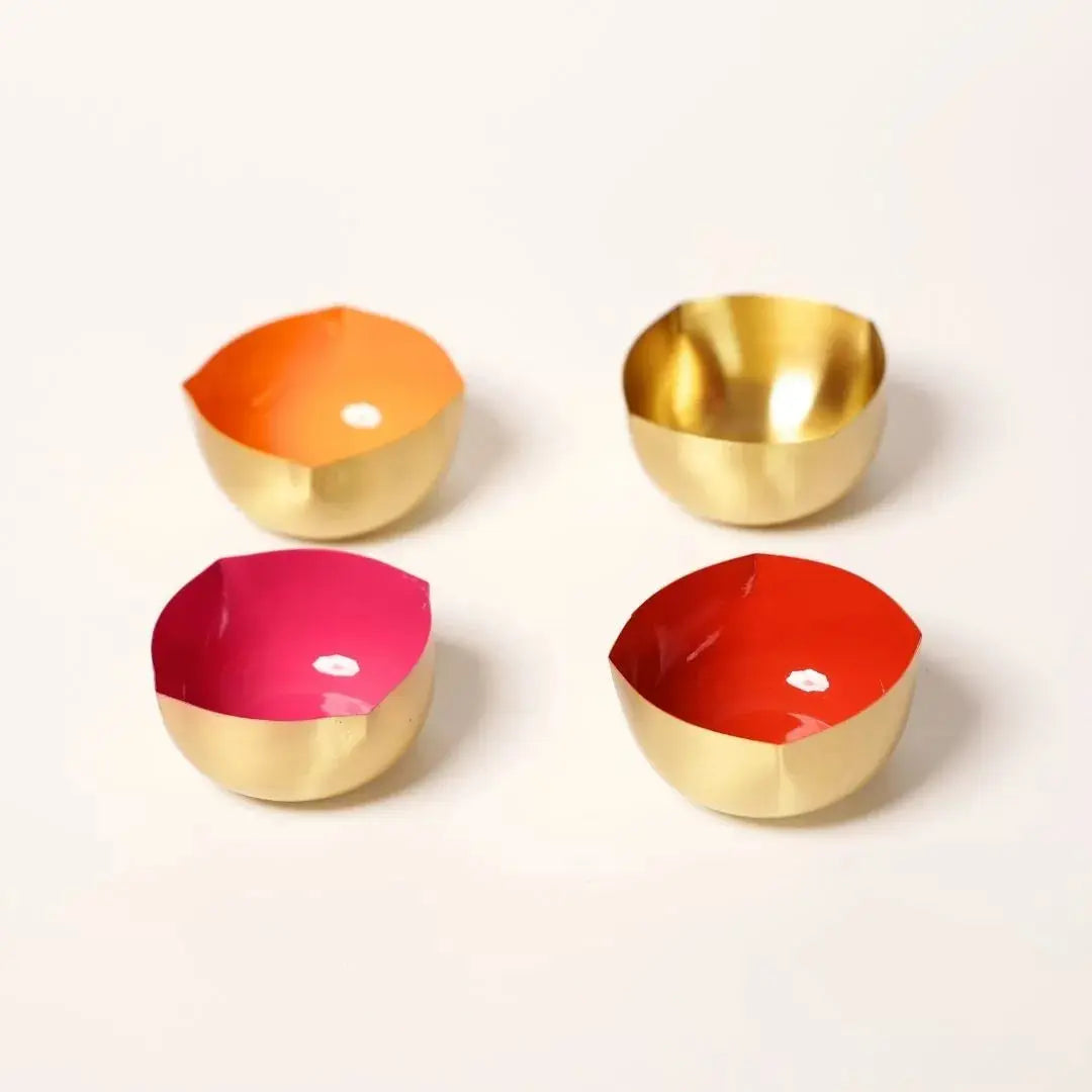 Limited Edition Brass Charmukh Diya Set | Handcrafted Four-Wick Brass Oil Lamps | Luxury Puja Diya | Pre-Order The confetti tree