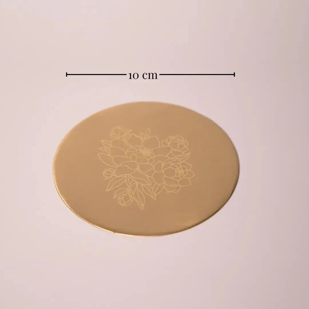 Luxury Brass Coaster Set of 4 with Floral Engraving – Elegant Tableware Gift Box The confetti tree