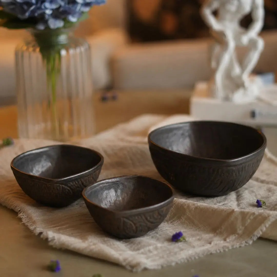 Midnight Black Bowls | Set of 3 The confetti Tree