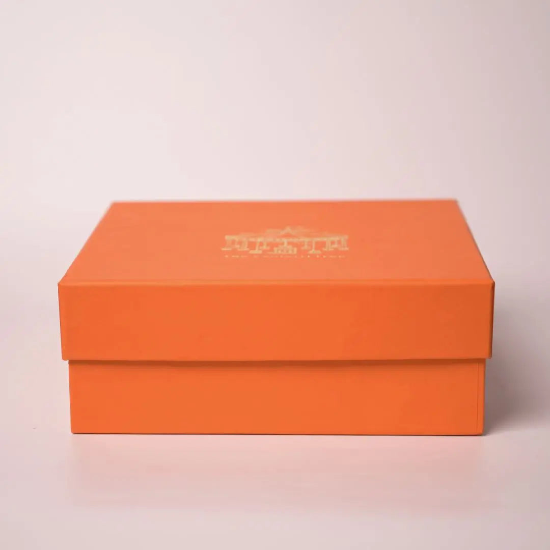 Orange Gift Box | 8*8 Inches The confetti tree