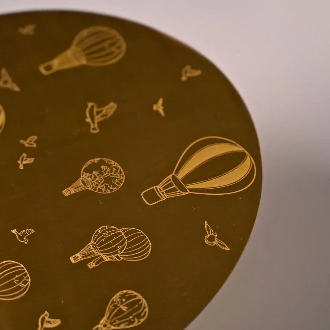 Pure Brass Cake Stand – Laser-Etched Hot Air Balloon Design | Luxury Dessert Stand for Parties, Weddings & Festive Serving The confetti tree