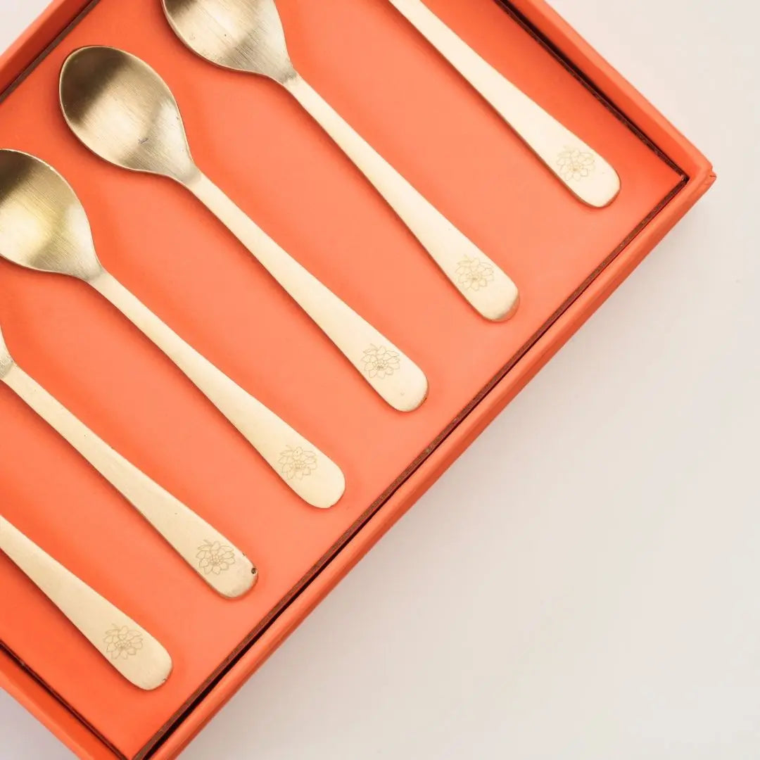 Pure brass dessert spoons | Set of 6 | Peony The confetti tree