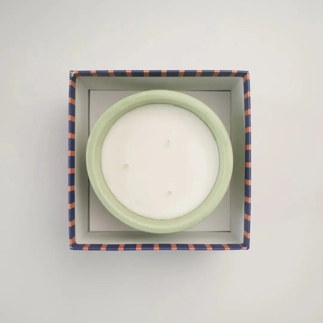 Stoneware Candle | 350g The confetti tree
