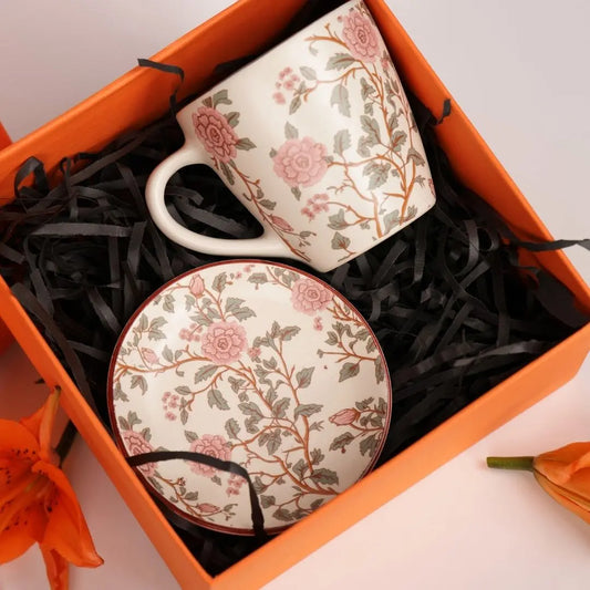The floral set rakhi box The confetti tree